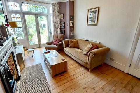 2 bedroom flat for sale - Cranley Gardens,N13