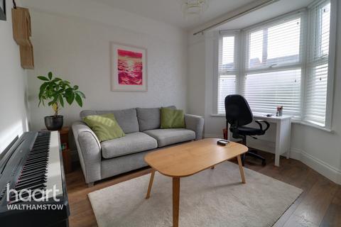 210 Queens Road, Walthamstow, London, E17 8PL
