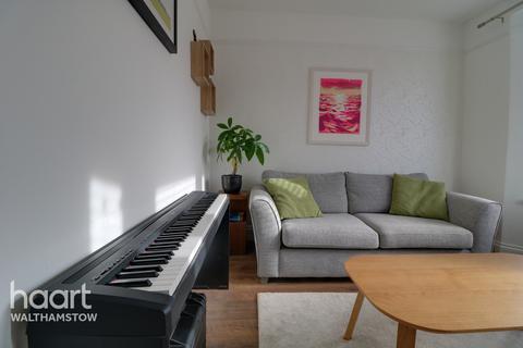 210 Queens Road, Walthamstow, London, E17 8PL