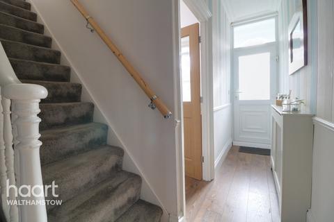 210 Queens Road, Walthamstow, London, E17 8PL