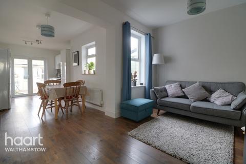 210 Queens Road, Walthamstow, London, E17 8PL