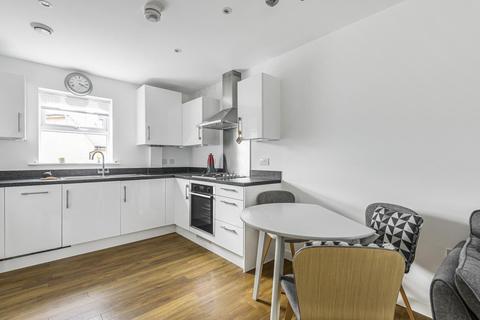 Flat 1, Oxford House, 10 Wells View Drive, Bromley, BR2 9UL