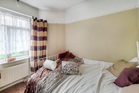 40 Dagmar Avenue, Wembley, HA9 8DF