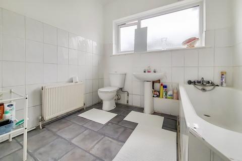 40 Dagmar Avenue, Wembley, HA9 8DF