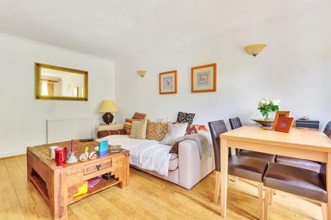 6 Burton Close, Windlesham, GU20 6QJ