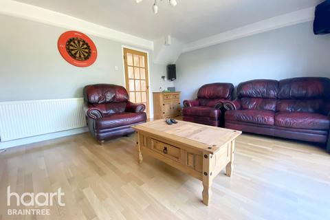56 Beadon Drive, Braintree, CM7 1DT
