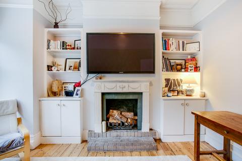 16 Maldon Road, London, W3 6SU