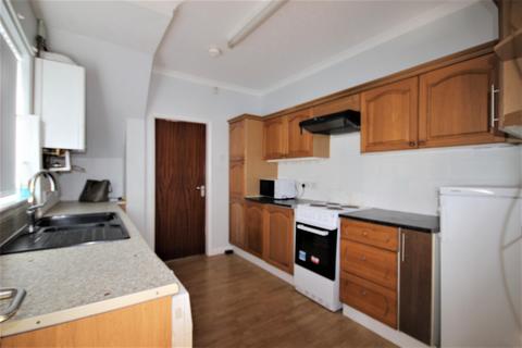 4 bedroom semi-detached house for sale - 54 Grangeside Avenue, HU6 8LP
