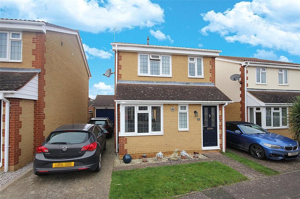 Canterbury Road, Flitwick, Bedfordshire, MK45 3 bed detached house £
