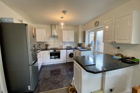 83 Broad Road, Eastbourne, BN20 9QX