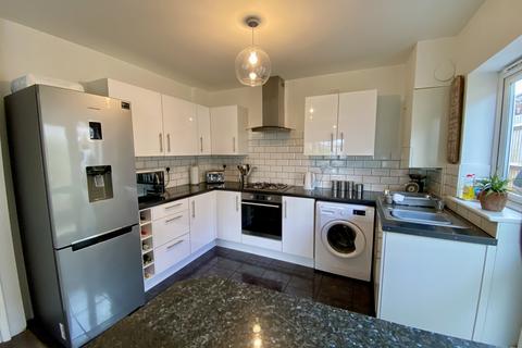83 Broad Road, Eastbourne, BN20 9QX