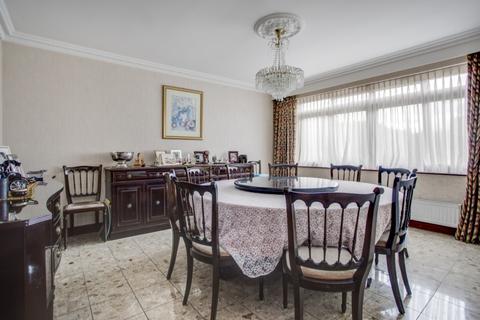 10 Paines Lane, Pinner, HA5 3DQ