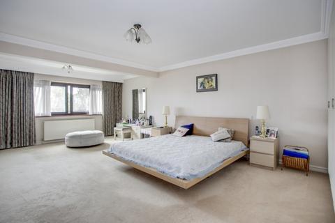 10 Paines Lane, Pinner, HA5 3DQ