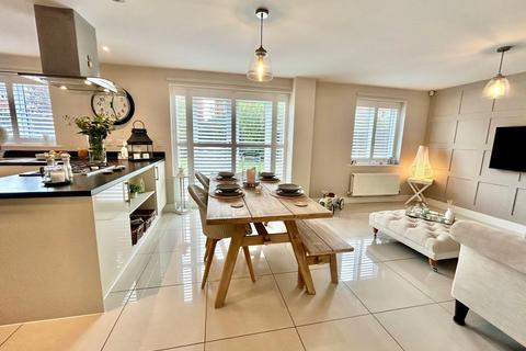 8 Beech Lane, Shirley, Solihull, B90 1FW