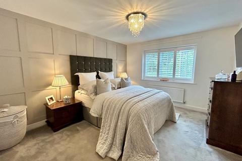 8 Beech Lane, Shirley, Solihull, B90 1FW