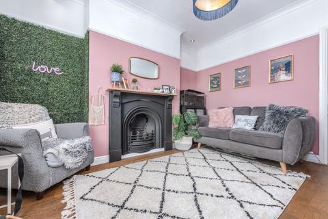 9 Springfield Gardens, Morganstown, Cardiff, CF15 8LP