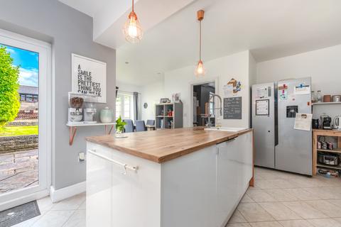 9 Springfield Gardens, Morganstown, Cardiff, CF15 8LP