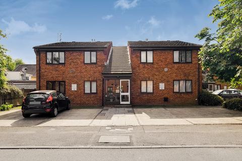 1 bedroom apartment to rent, Georgia Road, New Malden