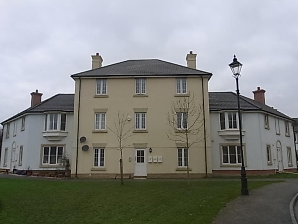 Westaway Heights, Barnstaple 2 bed flat £725 pcm (£167 pw)