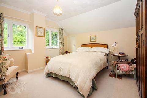 3 bedroom chalet for sale, Low Road, Wortwell, Harleston