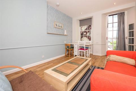 2 bedroom flat to rent, Thistle Street Lane South West, Edinburgh, EH2