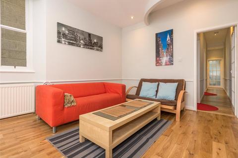 2 bedroom flat to rent, Thistle Street Lane South West, Edinburgh, EH2