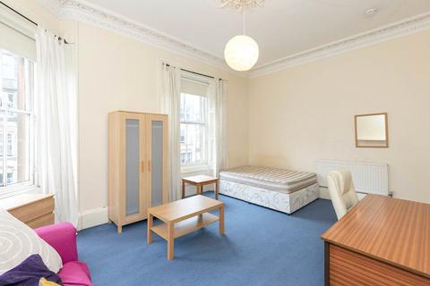 3 bedroom flat to rent, Bruntsfield Place, Edinburgh, EH10