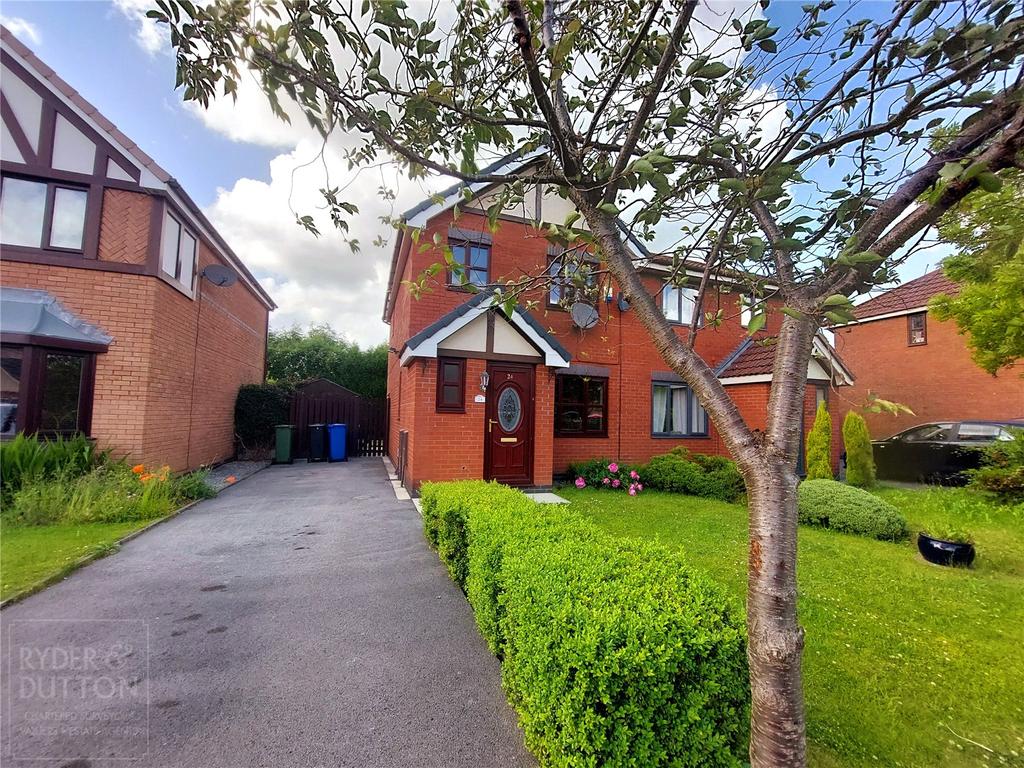 Waterloo Gardens, AshtonunderLyne... 3 bed semidetached house £