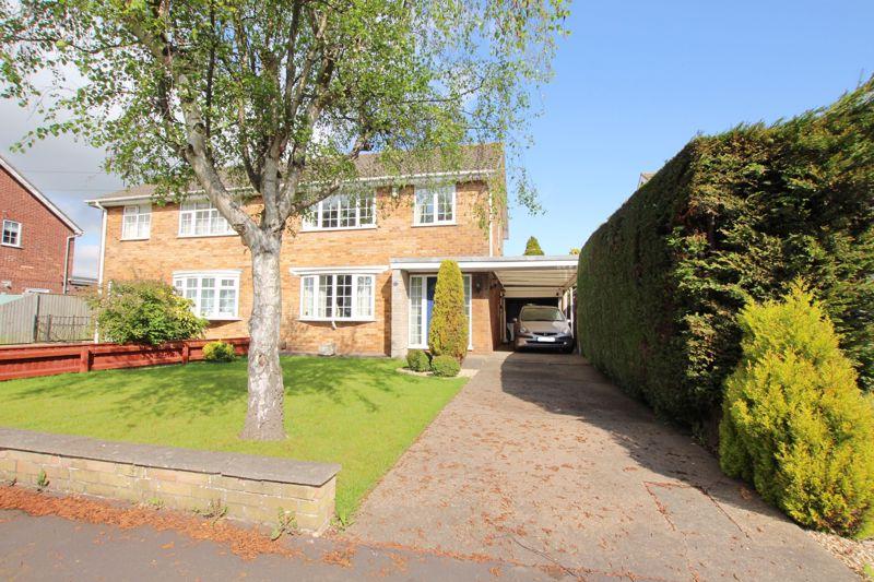 Winslow Drive, Immingham 3 bed semidetached house £165,000
