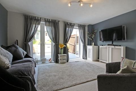 4 Chestnut Crescent, Kendray, Barnsley, S70 3NW