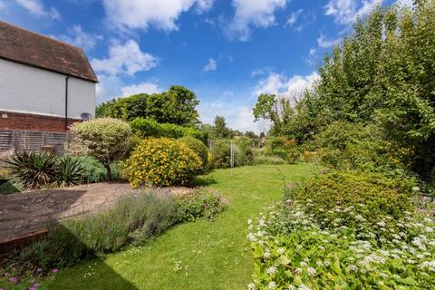 12 Buccleuch Road, Datchet, Slough, SL3 9BP