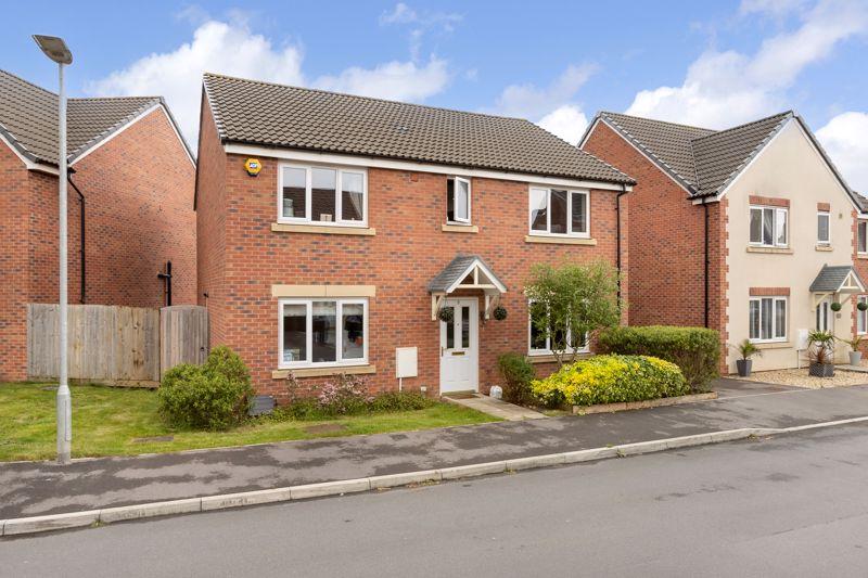 Teachers Way, Melksham 5 bed detached house £450,000