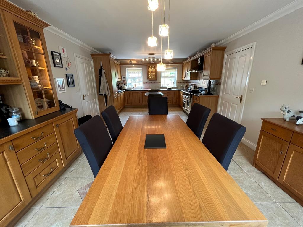 Kitchen/Dining Room