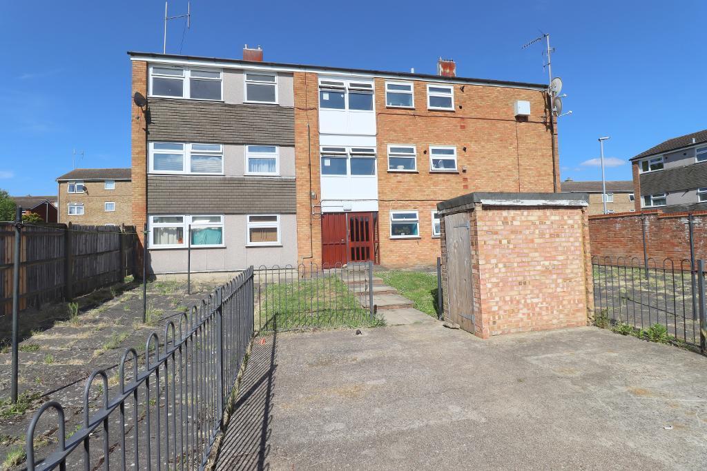 Waleys Close, Marsh Farm, Luton, LU3 3RZ 1 bed apartment £125,000