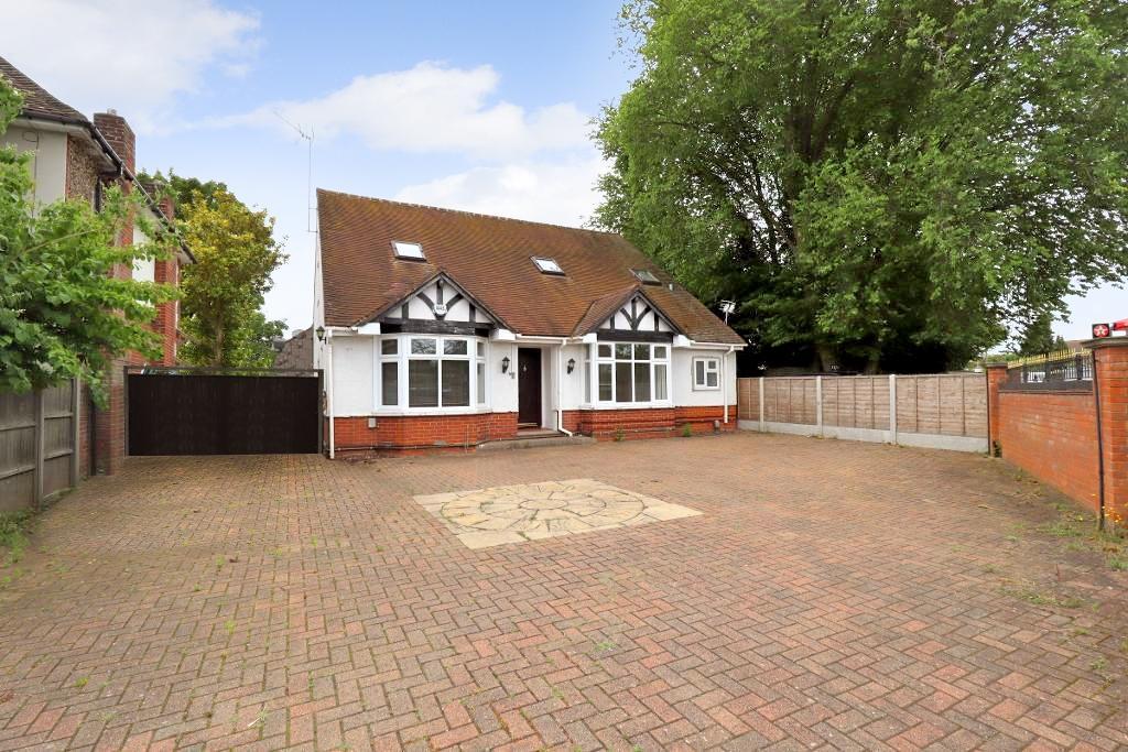 Barton Road, Luton, Bedfordshire, LU3... 6 bed detached house £775,000