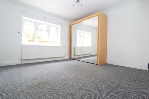 111 Barton Road, Luton, LU3 2BL