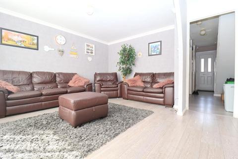 62 Axe Close, Luton, LU3 3LT