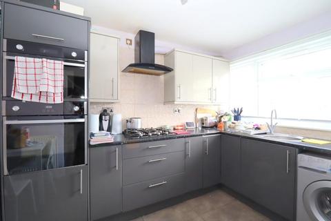 62 Axe Close, Luton, LU3 3LT