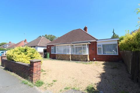 2 bedroom detached bungalow for sale, Icknield Way, Luton, Bedfordshire, LU3 2BT