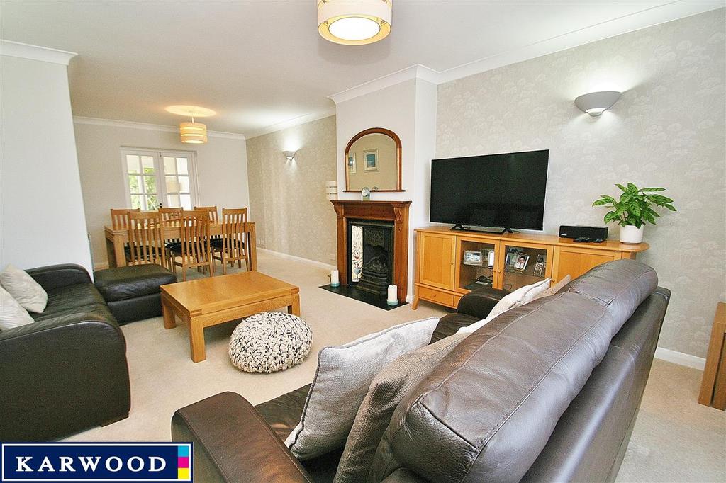 Hayes 3 bed property for sale £595,000