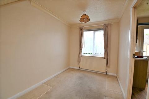 27 Heathfield, Basingstoke, RG22 4PA
