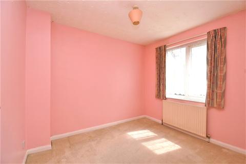 27 Heathfield, Basingstoke, RG22 4PA