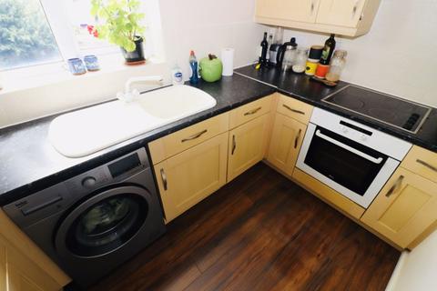 125 Bristol South End, Bristol, BS3 5BL