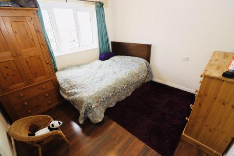 125 Bristol South End, Bristol, BS3 5BL
