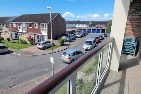 2 bedroom apartment for sale - Harewood Close, Bexhill-on-Sea, TN39