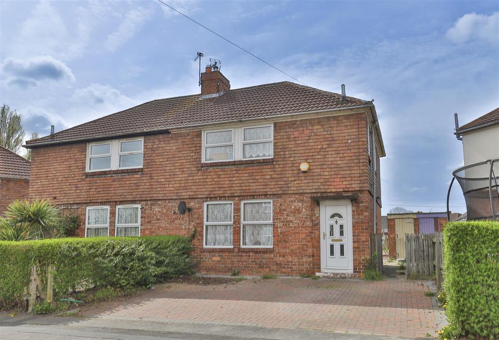 Flaxman Avenue, York 3 bed semidetached house £215,000