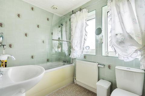 13 Cherry Tree Walk, Tadcaster, LS24 9HS