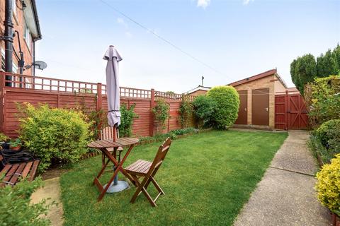13 Cherry Tree Walk, Tadcaster, LS24 9HS