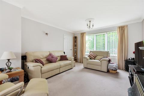 13 Cherry Tree Walk, Tadcaster, LS24 9HS