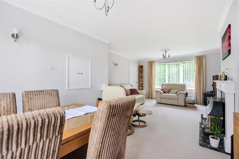 13 Cherry Tree Walk, Tadcaster, LS24 9HS